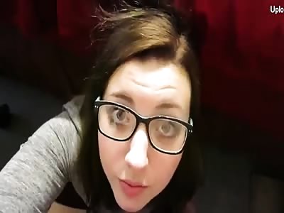 Nerdy teen rewarded with thick facial